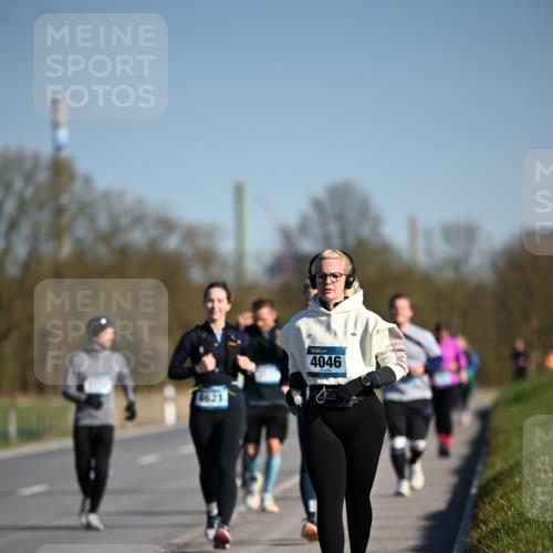 06.04.2025 - 44. Internationalen Wilhelmsburger Insellauf Dr. Thomas Lammeyer http://msf.ph/oto/7567035 06.04.2025 09:43:42 Laufen 4621, 4046 meine-sportfotos.de
