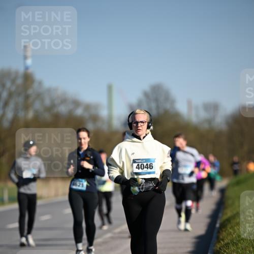 06.04.2025 - 44. Internationalen Wilhelmsburger Insellauf Dr. Thomas Lammeyer http://msf.ph/oto/7567053 06.04.2025 09:43:43 Laufen 4621, 4046 meine-sportfotos.de