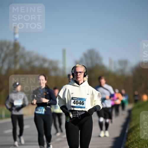 06.04.2025 - 44. Internationalen Wilhelmsburger Insellauf Dr. Thomas Lammeyer http://msf.ph/oto/7567071 06.04.2025 09:43:44 Laufen 4046 meine-sportfotos.de