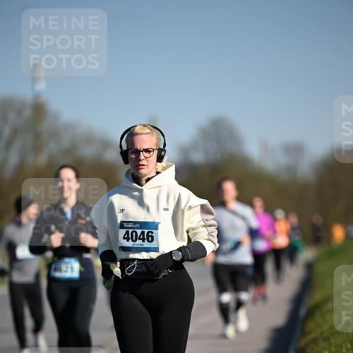 06.04.2025 - 44. Internationalen Wilhelmsburger Insellauf Dr. Thomas Lammeyer http://msf.ph/oto/7567095 06.04.2025 09:43:46 Laufen 4046 meine-sportfotos.de