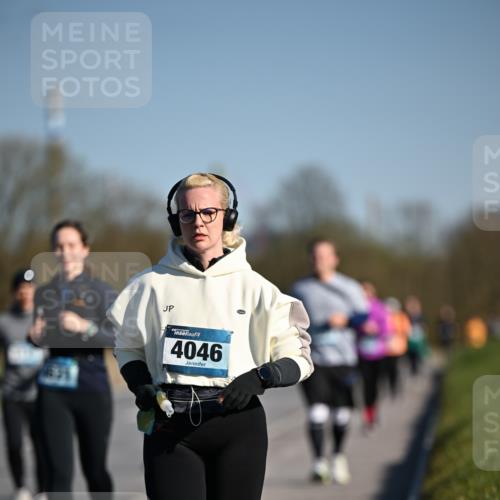 06.04.2025 - 44. Internationalen Wilhelmsburger Insellauf Dr. Thomas Lammeyer http://msf.ph/oto/7567104 06.04.2025 09:43:47 Laufen 4046 meine-sportfotos.de