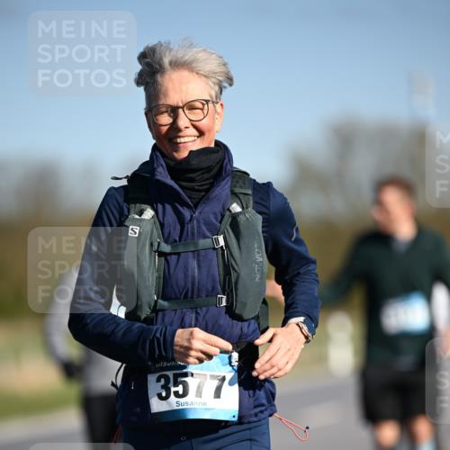06.04.2025 - 44. Internationalen Wilhelmsburger Insellauf Dr. Thomas Lammeyer http://msf.ph/oto/7567137 06.04.2025 09:43:52 Laufen 3577 meine-sportfotos.de