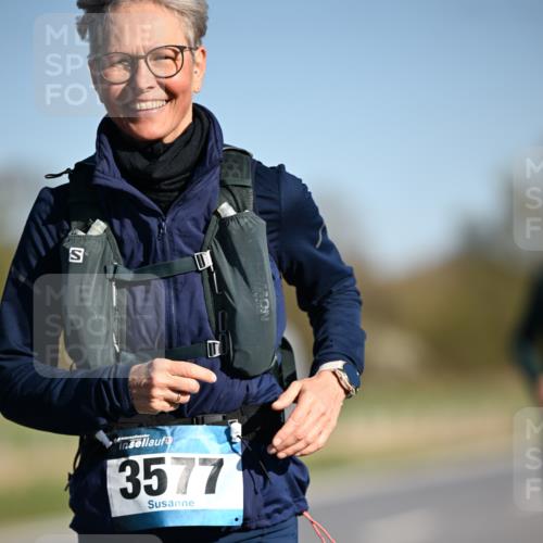 06.04.2025 - 44. Internationalen Wilhelmsburger Insellauf Dr. Thomas Lammeyer http://msf.ph/oto/7567149 06.04.2025 09:43:53 Laufen 24, 3577 meine-sportfotos.de