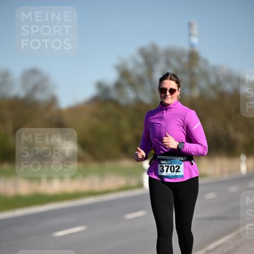 06.04.2025 - 44. Internationalen Wilhelmsburger Insellauf Dr. Thomas Lammeyer http://msf.ph/oto/7567184 06.04.2025 09:44:00 Laufen 3702 meine-sportfotos.de