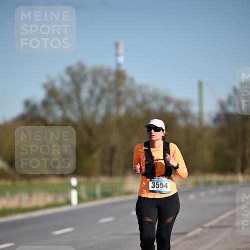 06.04.2025 - 44. Internationalen Wilhelmsburger Insellauf Dr. Thomas Lammeyer http://msf.ph/oto/7567217 06.04.2025 09:44:07 Laufen 3554 meine-sportfotos.de