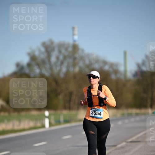 06.04.2025 - 44. Internationalen Wilhelmsburger Insellauf Dr. Thomas Lammeyer http://msf.ph/oto/7567220 06.04.2025 09:44:07 Laufen 3554 meine-sportfotos.de