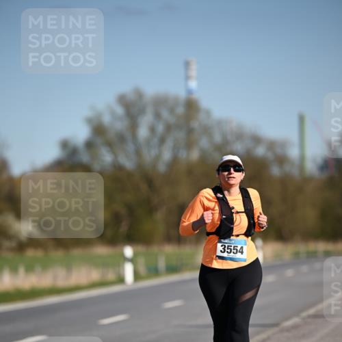 06.04.2025 - 44. Internationalen Wilhelmsburger Insellauf Dr. Thomas Lammeyer http://msf.ph/oto/7567227 06.04.2025 09:44:07 Laufen 3554 meine-sportfotos.de