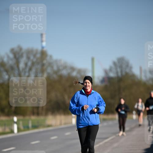 06.04.2025 - 44. Internationalen Wilhelmsburger Insellauf Dr. Thomas Lammeyer http://msf.ph/oto/7567300 06.04.2025 09:44:25 Laufen  meine-sportfotos.de