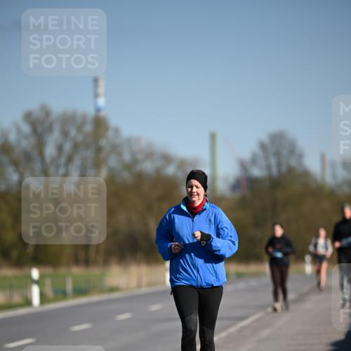 06.04.2025 - 44. Internationalen Wilhelmsburger Insellauf Dr. Thomas Lammeyer http://msf.ph/oto/7567302 06.04.2025 09:44:25 Laufen  meine-sportfotos.de