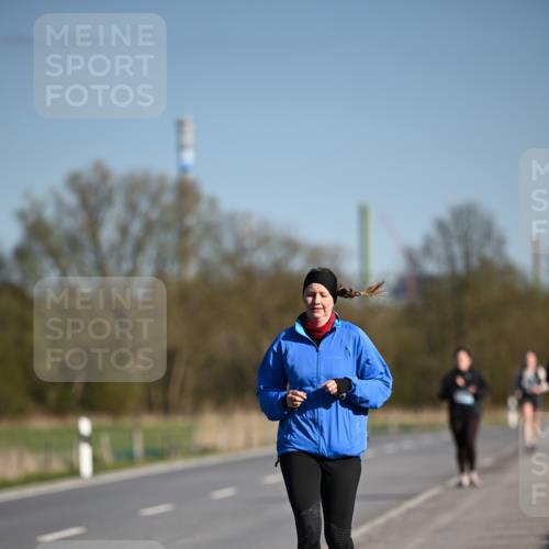 06.04.2025 - 44. Internationalen Wilhelmsburger Insellauf Dr. Thomas Lammeyer http://msf.ph/oto/7567307 06.04.2025 09:44:25 Laufen  meine-sportfotos.de