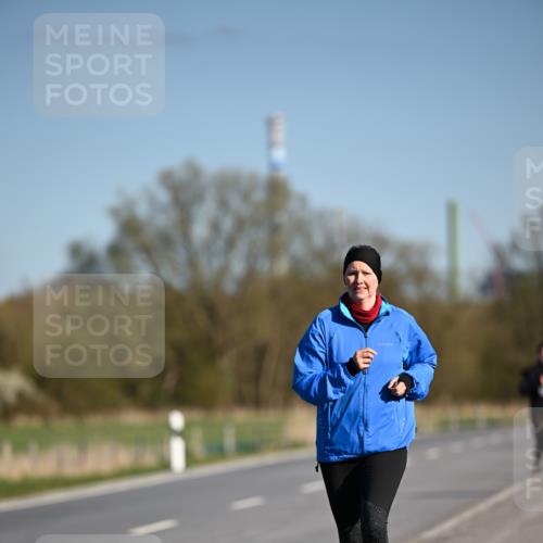 06.04.2025 - 44. Internationalen Wilhelmsburger Insellauf Dr. Thomas Lammeyer http://msf.ph/oto/7567318 06.04.2025 09:44:26 Laufen  meine-sportfotos.de