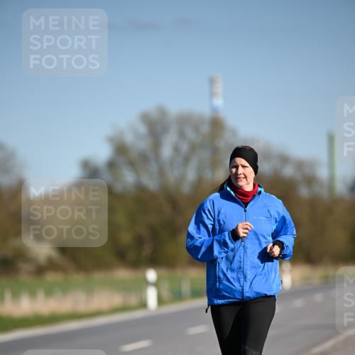 06.04.2025 - 44. Internationalen Wilhelmsburger Insellauf Dr. Thomas Lammeyer http://msf.ph/oto/7567337 06.04.2025 09:44:27 Laufen  meine-sportfotos.de