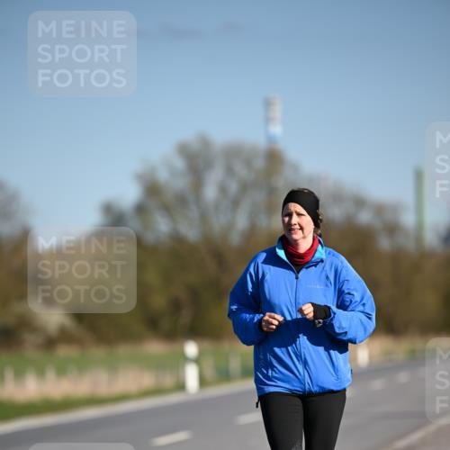 06.04.2025 - 44. Internationalen Wilhelmsburger Insellauf Dr. Thomas Lammeyer http://msf.ph/oto/7567339 06.04.2025 09:44:27 Laufen  meine-sportfotos.de