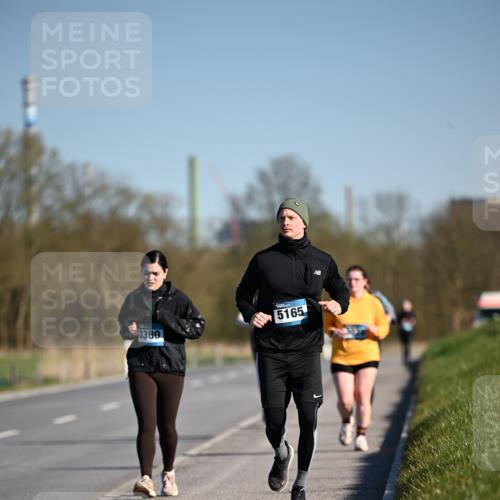 06.04.2025 - 44. Internationalen Wilhelmsburger Insellauf Dr. Thomas Lammeyer http://msf.ph/oto/7567356 06.04.2025 09:44:38 Laufen 5165, 3380 meine-sportfotos.de