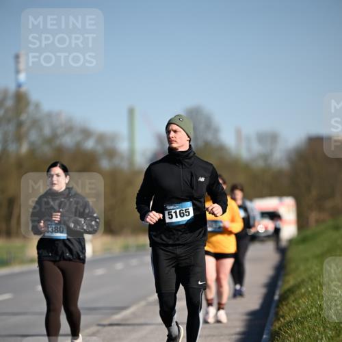 06.04.2025 - 44. Internationalen Wilhelmsburger Insellauf Dr. Thomas Lammeyer http://msf.ph/oto/7567393 06.04.2025 09:44:40 Laufen 3380, 5165 meine-sportfotos.de