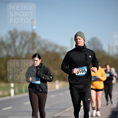06.04.2025 - 44. Internationalen Wilhelmsburger Insellauf Dr. Thomas Lammeyer http://msf.ph/oto/7567405 06.04.2025 09:44:42 Laufen 3380, 165 meine-sportfotos.de