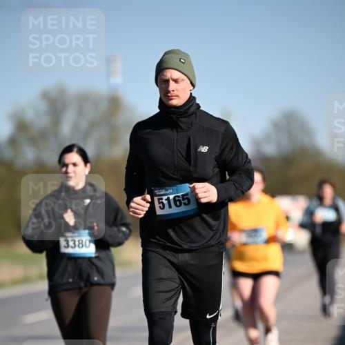 06.04.2025 - 44. Internationalen Wilhelmsburger Insellauf Dr. Thomas Lammeyer http://msf.ph/oto/7567437 06.04.2025 09:44:43 Laufen 3380, 7, 5165 meine-sportfotos.de