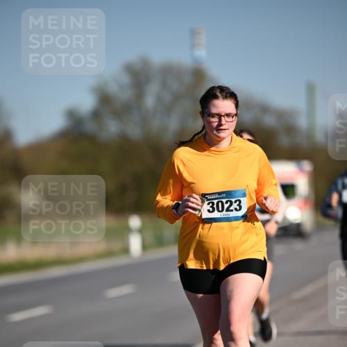 06.04.2025 - 44. Internationalen Wilhelmsburger Insellauf Dr. Thomas Lammeyer http://msf.ph/oto/7567472 06.04.2025 09:44:48 Laufen 3023 meine-sportfotos.de