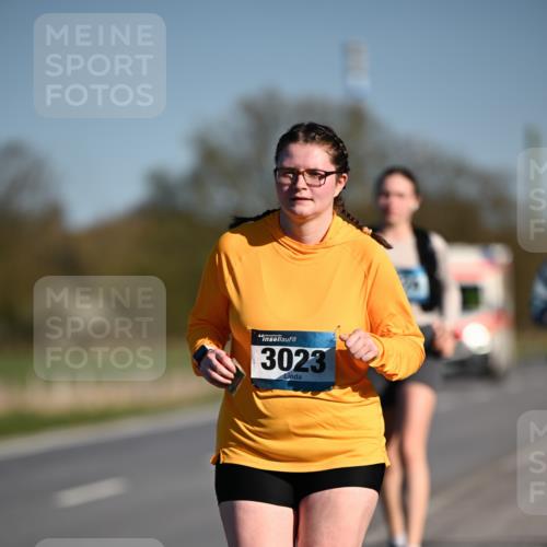 06.04.2025 - 44. Internationalen Wilhelmsburger Insellauf Dr. Thomas Lammeyer http://msf.ph/oto/7567489 06.04.2025 09:44:49 Laufen 3023 meine-sportfotos.de