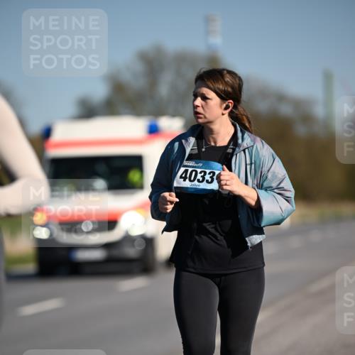 06.04.2025 - 44. Internationalen Wilhelmsburger Insellauf Dr. Thomas Lammeyer http://msf.ph/oto/7567534 06.04.2025 09:44:53 Laufen 4033 meine-sportfotos.de