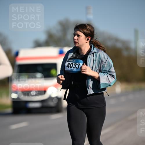 06.04.2025 - 44. Internationalen Wilhelmsburger Insellauf Dr. Thomas Lammeyer http://msf.ph/oto/7567536 06.04.2025 09:44:53 Laufen 4033 meine-sportfotos.de