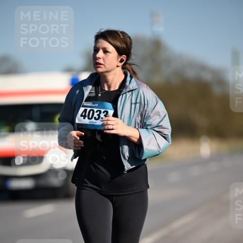06.04.2025 - 44. Internationalen Wilhelmsburger Insellauf Dr. Thomas Lammeyer http://msf.ph/oto/7567548 06.04.2025 09:44:54 Laufen 4033 meine-sportfotos.de