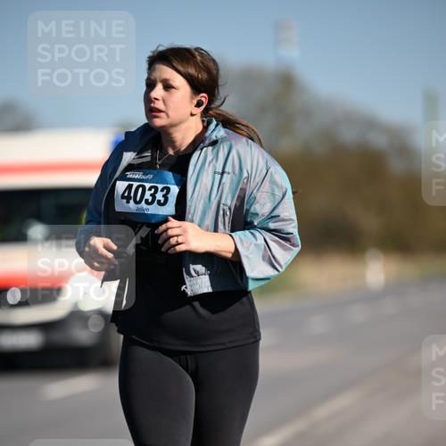 06.04.2025 - 44. Internationalen Wilhelmsburger Insellauf Dr. Thomas Lammeyer http://msf.ph/oto/7567550 06.04.2025 09:44:54 Laufen 4033 meine-sportfotos.de