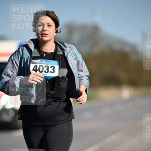 06.04.2025 - 44. Internationalen Wilhelmsburger Insellauf Dr. Thomas Lammeyer http://msf.ph/oto/7567557 06.04.2025 09:44:54 Laufen 4033 meine-sportfotos.de