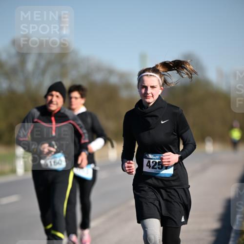 06.04.2025 - 44. Internationalen Wilhelmsburger Insellauf Dr. Thomas Lammeyer http://msf.ph/oto/7567569 06.04.2025 09:45:15 Laufen 6160, 425 meine-sportfotos.de