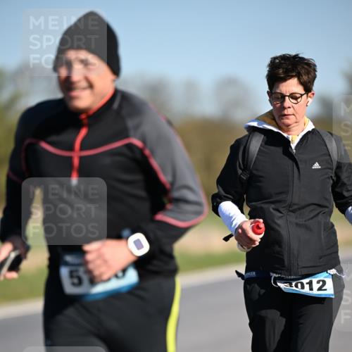 06.04.2025 - 44. Internationalen Wilhelmsburger Insellauf Dr. Thomas Lammeyer http://msf.ph/oto/7567615 06.04.2025 09:45:19 Laufen 51, 012 meine-sportfotos.de