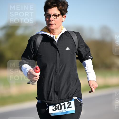 06.04.2025 - 44. Internationalen Wilhelmsburger Insellauf Dr. Thomas Lammeyer http://msf.ph/oto/7567631 06.04.2025 09:45:20 Laufen 3012 meine-sportfotos.de