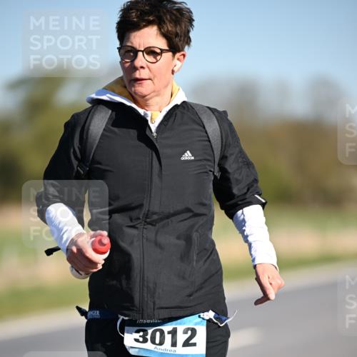 06.04.2025 - 44. Internationalen Wilhelmsburger Insellauf Dr. Thomas Lammeyer http://msf.ph/oto/7567634 06.04.2025 09:45:20 Laufen 3012 meine-sportfotos.de