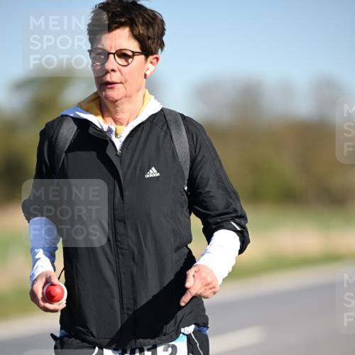 06.04.2025 - 44. Internationalen Wilhelmsburger Insellauf Dr. Thomas Lammeyer http://msf.ph/oto/7567636 06.04.2025 09:45:20 Laufen 3012 meine-sportfotos.de