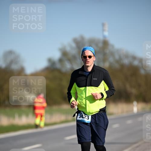 06.04.2025 - 44. Internationalen Wilhelmsburger Insellauf Dr. Thomas Lammeyer http://msf.ph/oto/7567645 06.04.2025 09:46:05 Laufen 3423 meine-sportfotos.de