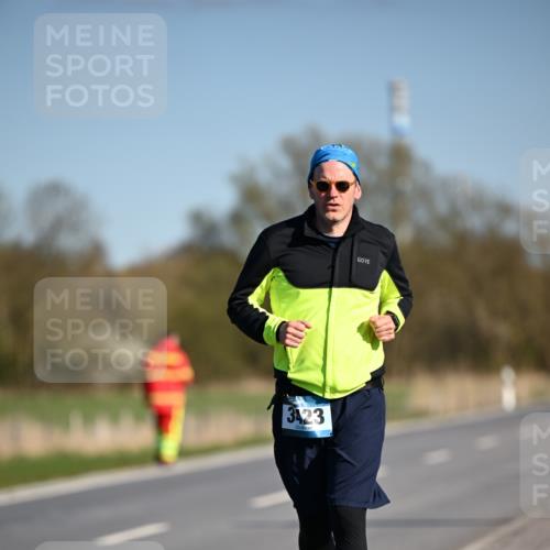 06.04.2025 - 44. Internationalen Wilhelmsburger Insellauf Dr. Thomas Lammeyer http://msf.ph/oto/7567650 06.04.2025 09:46:05 Laufen 3423 meine-sportfotos.de