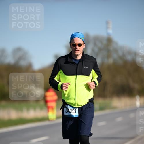 06.04.2025 - 44. Internationalen Wilhelmsburger Insellauf Dr. Thomas Lammeyer http://msf.ph/oto/7567662 06.04.2025 09:46:05 Laufen 3123 meine-sportfotos.de