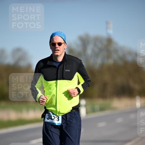 06.04.2025 - 44. Internationalen Wilhelmsburger Insellauf Dr. Thomas Lammeyer http://msf.ph/oto/7567675 06.04.2025 09:46:06 Laufen 3423 meine-sportfotos.de