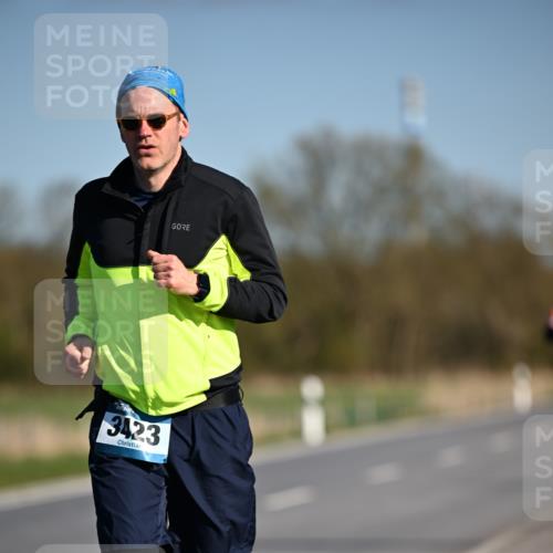 06.04.2025 - 44. Internationalen Wilhelmsburger Insellauf Dr. Thomas Lammeyer http://msf.ph/oto/7567684 06.04.2025 09:46:07 Laufen 3423 meine-sportfotos.de