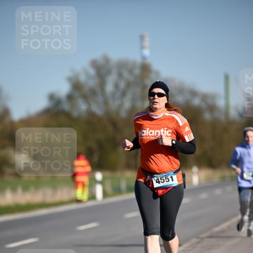 06.04.2025 - 44. Internationalen Wilhelmsburger Insellauf Dr. Thomas Lammeyer http://msf.ph/oto/7567687 06.04.2025 09:46:12 Laufen 4551 meine-sportfotos.de
