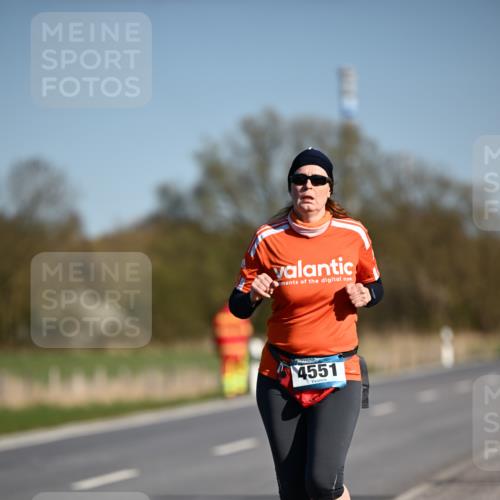 06.04.2025 - 44. Internationalen Wilhelmsburger Insellauf Dr. Thomas Lammeyer http://msf.ph/oto/7567700 06.04.2025 09:46:13 Laufen 4551 meine-sportfotos.de