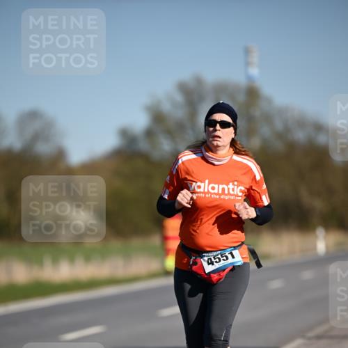 06.04.2025 - 44. Internationalen Wilhelmsburger Insellauf Dr. Thomas Lammeyer http://msf.ph/oto/7567704 06.04.2025 09:46:14 Laufen 4551 meine-sportfotos.de