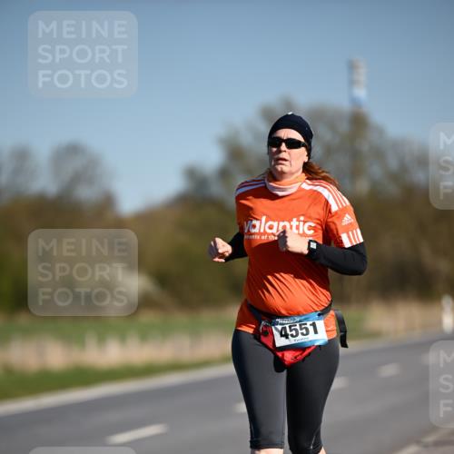 06.04.2025 - 44. Internationalen Wilhelmsburger Insellauf Dr. Thomas Lammeyer http://msf.ph/oto/7567708 06.04.2025 09:46:14 Laufen 4551 meine-sportfotos.de
