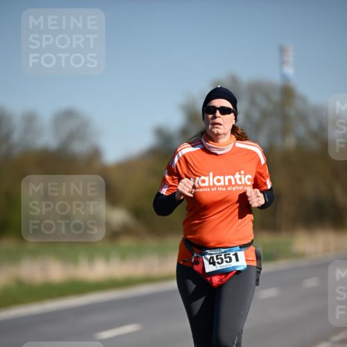 06.04.2025 - 44. Internationalen Wilhelmsburger Insellauf Dr. Thomas Lammeyer http://msf.ph/oto/7567713 06.04.2025 09:46:14 Laufen 4551 meine-sportfotos.de