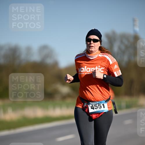 06.04.2025 - 44. Internationalen Wilhelmsburger Insellauf Dr. Thomas Lammeyer http://msf.ph/oto/7567723 06.04.2025 09:46:15 Laufen 4551 meine-sportfotos.de