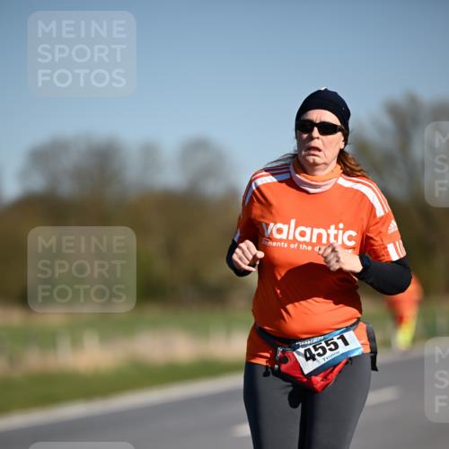 06.04.2025 - 44. Internationalen Wilhelmsburger Insellauf Dr. Thomas Lammeyer http://msf.ph/oto/7567732 06.04.2025 09:46:15 Laufen 4551 meine-sportfotos.de