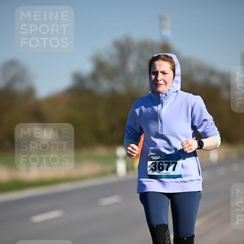 06.04.2025 - 44. Internationalen Wilhelmsburger Insellauf Dr. Thomas Lammeyer http://msf.ph/oto/7567760 06.04.2025 09:46:20 Laufen 3677 meine-sportfotos.de