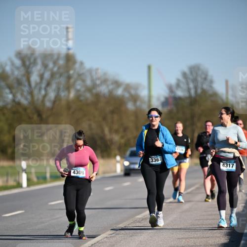 06.04.2025 - 44. Internationalen Wilhelmsburger Insellauf Dr. Thomas Lammeyer http://msf.ph/oto/7567797 06.04.2025 09:46:55 Laufen 3367, 4317, 4309 meine-sportfotos.de