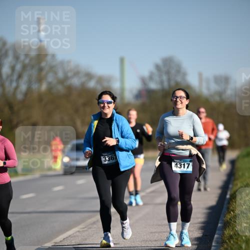 06.04.2025 - 44. Internationalen Wilhelmsburger Insellauf Dr. Thomas Lammeyer http://msf.ph/oto/7567815 06.04.2025 09:46:58 Laufen 3367, 4317 meine-sportfotos.de