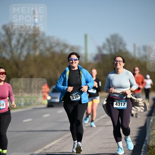 06.04.2025 - 44. Internationalen Wilhelmsburger Insellauf Dr. Thomas Lammeyer http://msf.ph/oto/7567819 06.04.2025 09:46:58 Laufen 09, 3367, 4317 meine-sportfotos.de