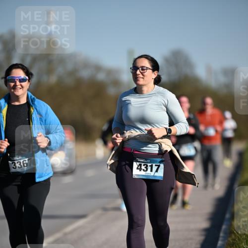 06.04.2025 - 44. Internationalen Wilhelmsburger Insellauf Dr. Thomas Lammeyer http://msf.ph/oto/7567855 06.04.2025 09:47:01 Laufen 3367, 4317 meine-sportfotos.de